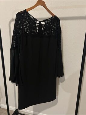Black Lace Yoke Long Sleeve Dress